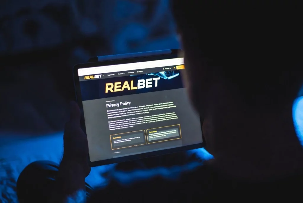 User is reading the contract